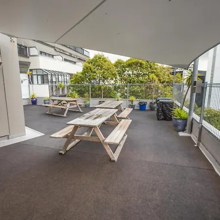 Yha Auckland City-2